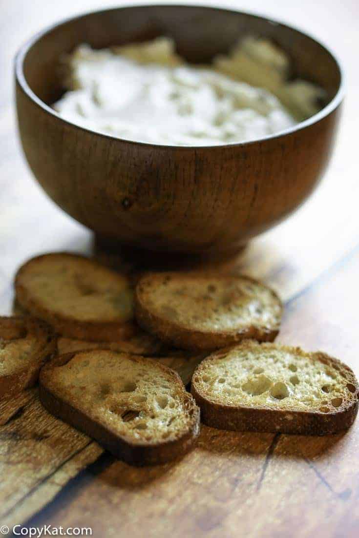 Mozzarella's bread spread is a combination of cream cheese, butter, and herbs that makes up the perfect spread crackers, and bread. 
