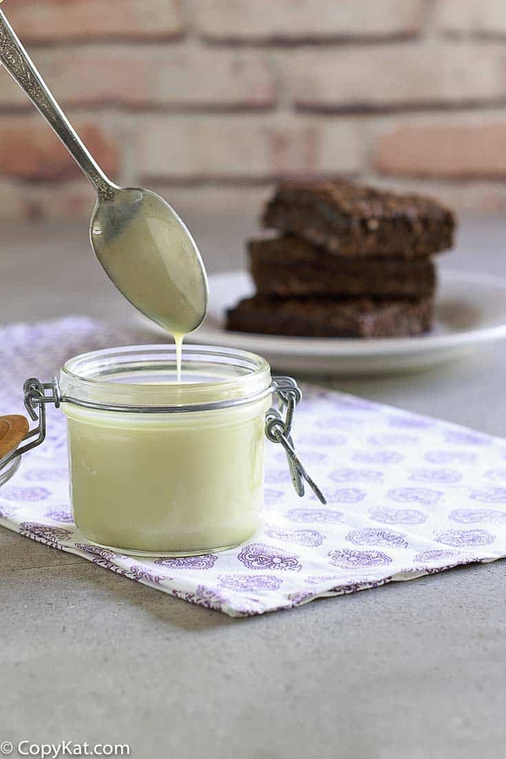 Homemade Sweetened Condensed Milk