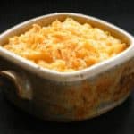 macaoni and cheese casserole