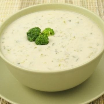 bowl of broccoli soup