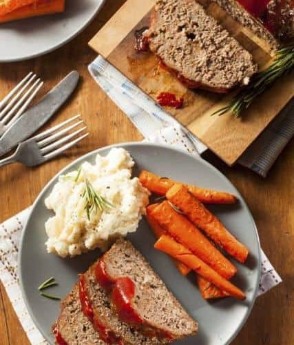 homemade meatloaf with ketchup sauce