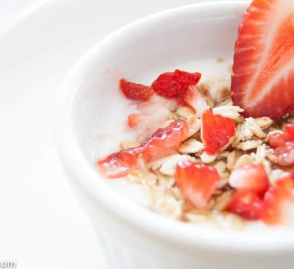 Overnight Oats with strawberries