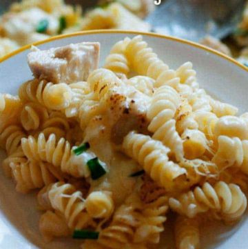 Make this quick and easy Chicken Alfredo in one pan.