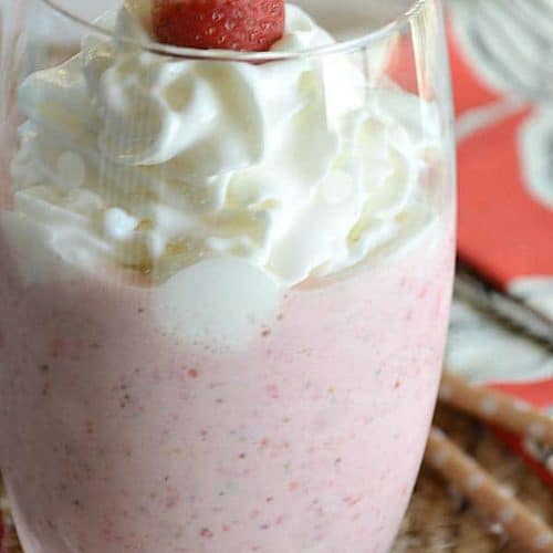 https://copykat.com/wp-content/uploads/2016/02/Strawberries-and-cream-500x500.jpg