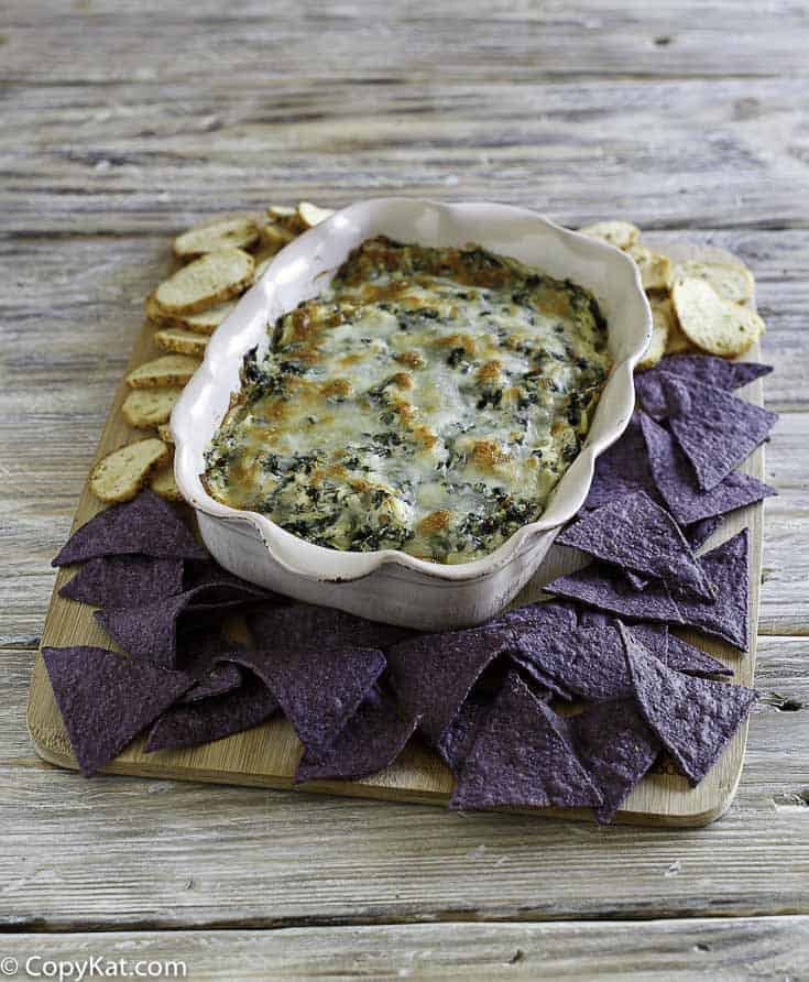 Copycat Olive Garden Spinach Artichoke Dip