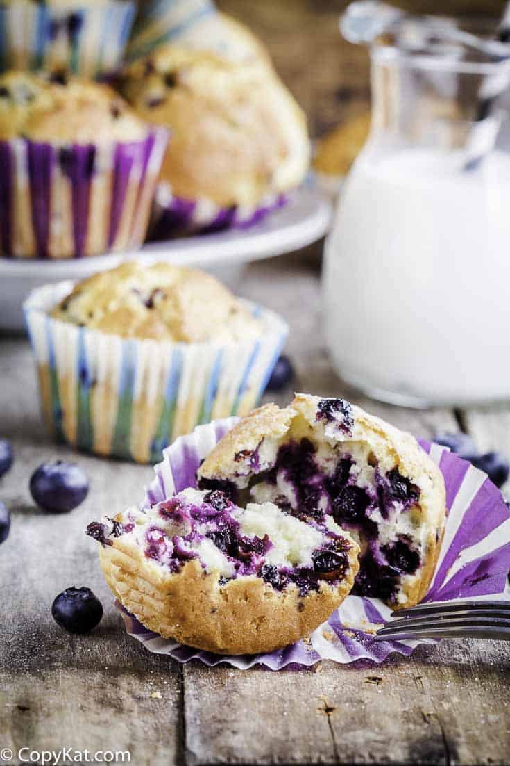 Make Your Own - Otis Spunkmeyer Blueberry Muffins at home, get the ...