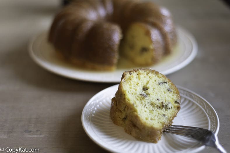 Make the most delicious Rum Cake around with this easy recipe. 