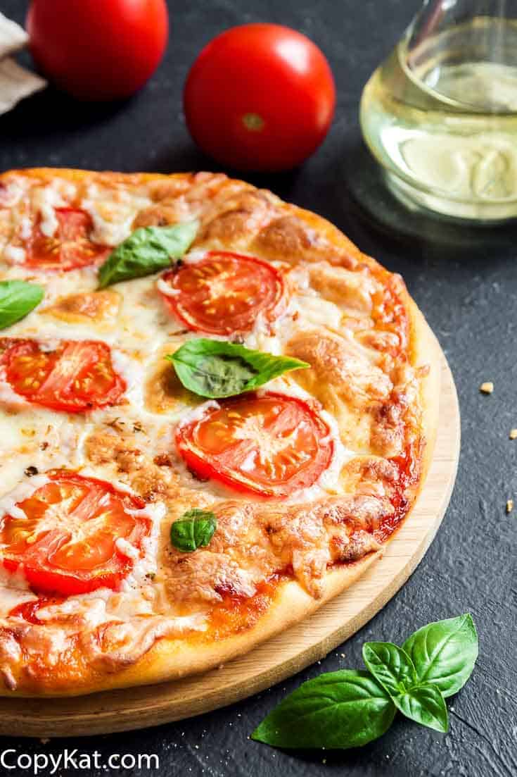 Easy Margherita Pizza - CopyKat Recipes