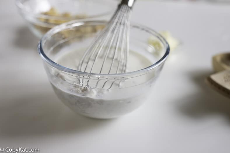 creamy mushroom sauce to make tuna mushroom casserole.