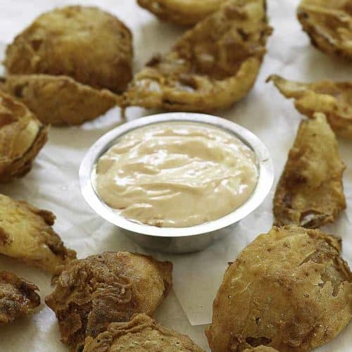 https://copykat.com/wp-content/uploads/2019/07/chilis-fried-onion-petals-500x500.jpg