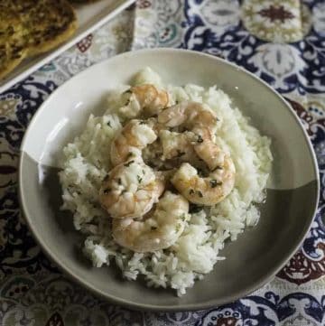 shrimp scampi made in the microwave