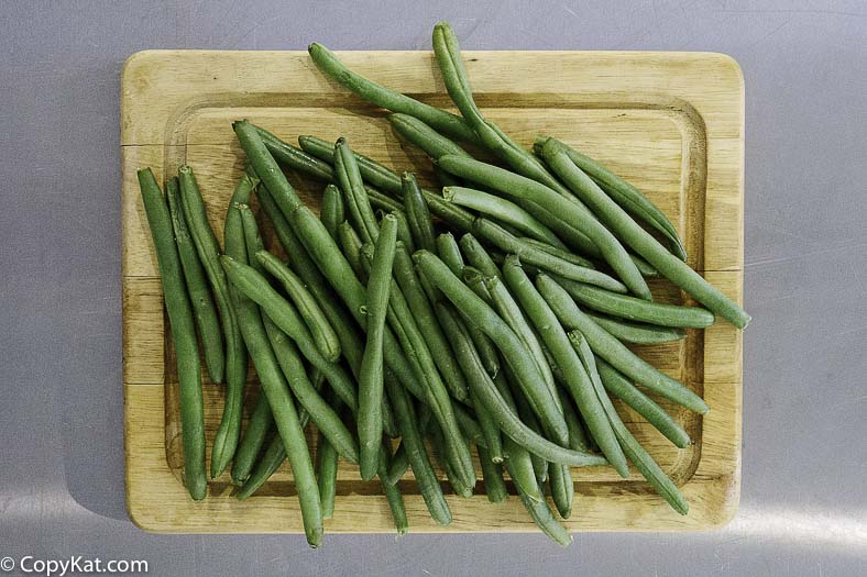 Prepping Green Beans 2 