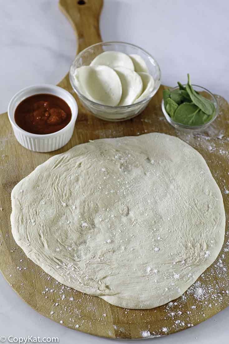 Easy Homemade Pizza Dough from Scratch - CopyKat Recipes