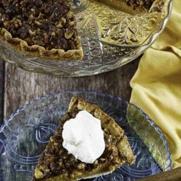 struesel topped pumpkin pie with whipped cream on top1