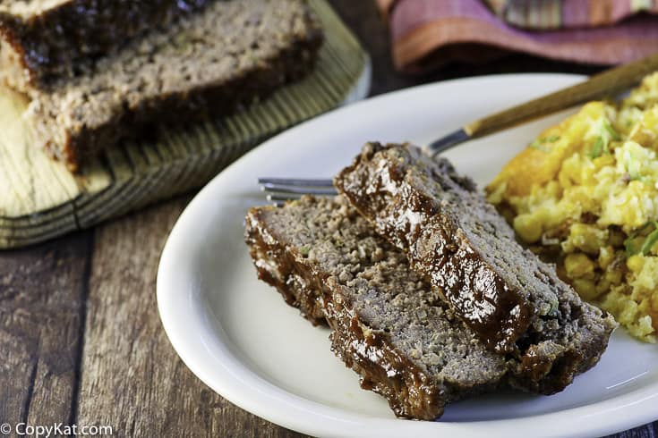 sliced homemade meatloaf that tastes like Cracker Barrel Meatloaf