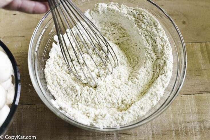 preparing seasoned flour