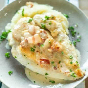 Chicken Marsala with mashed potatoes