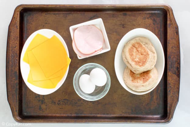 egg white delight breakfast sandwich ingredients