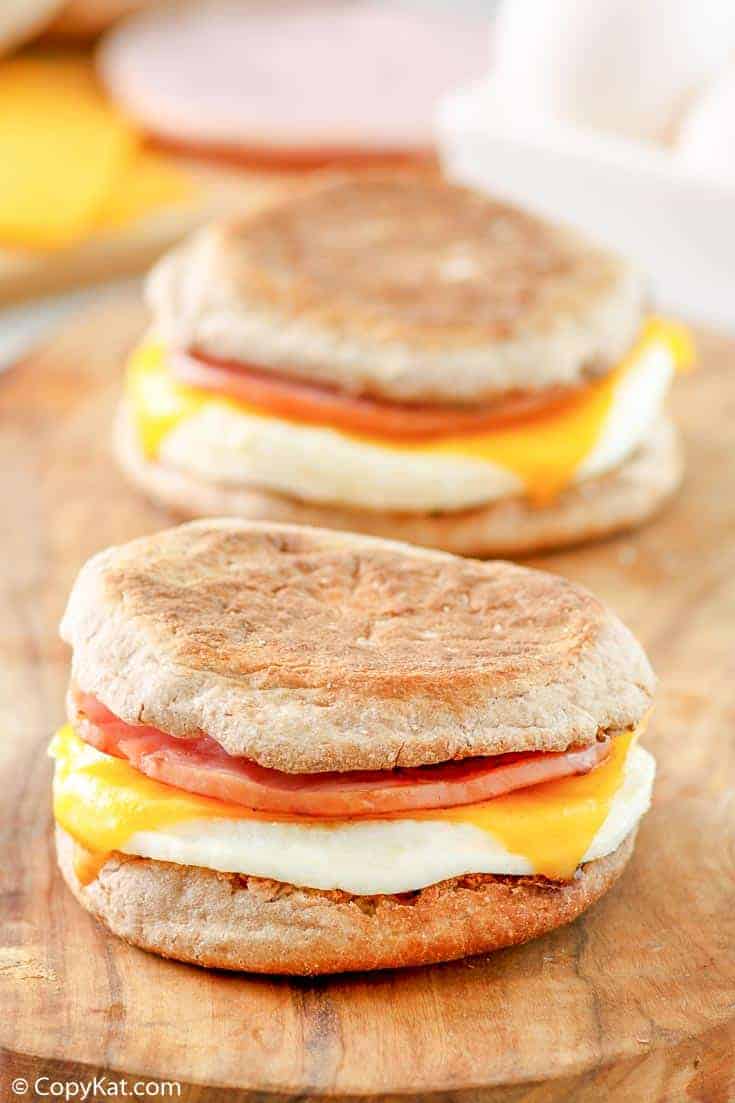 Mcdonalds deals breakfast sandwiches