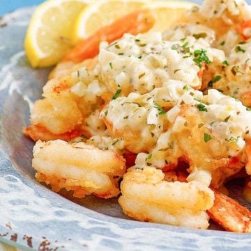 shrimp scampi fritta on a blue plate