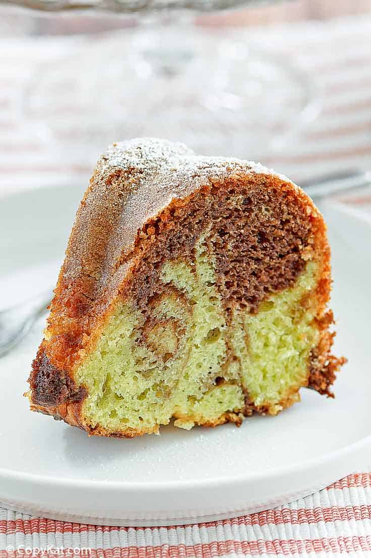 Pistachio Bundt Cake - Kitchen Gidget