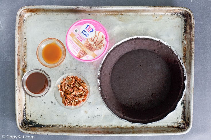 Baskin Robbins turtle pie ingredients