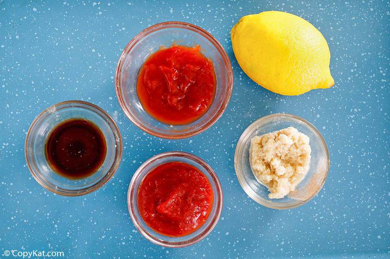 ingredients for homemade cocktail sauce