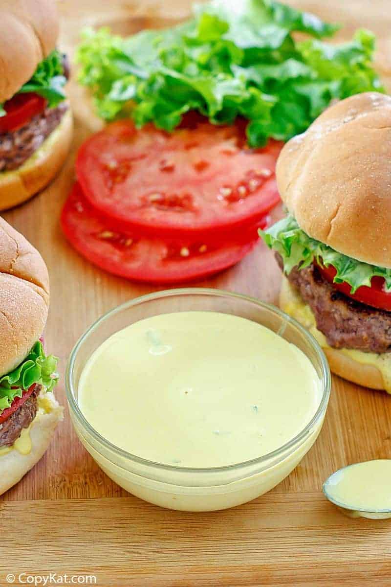 Smash Burger Recipe with Easy Sauce (VIDEO) 