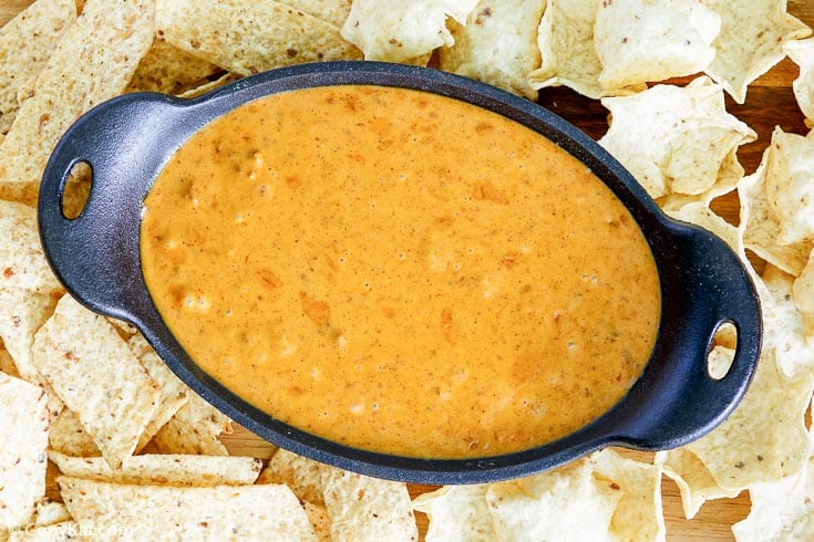 overhead view of homemade Chili's skillet queso and tortilla chips