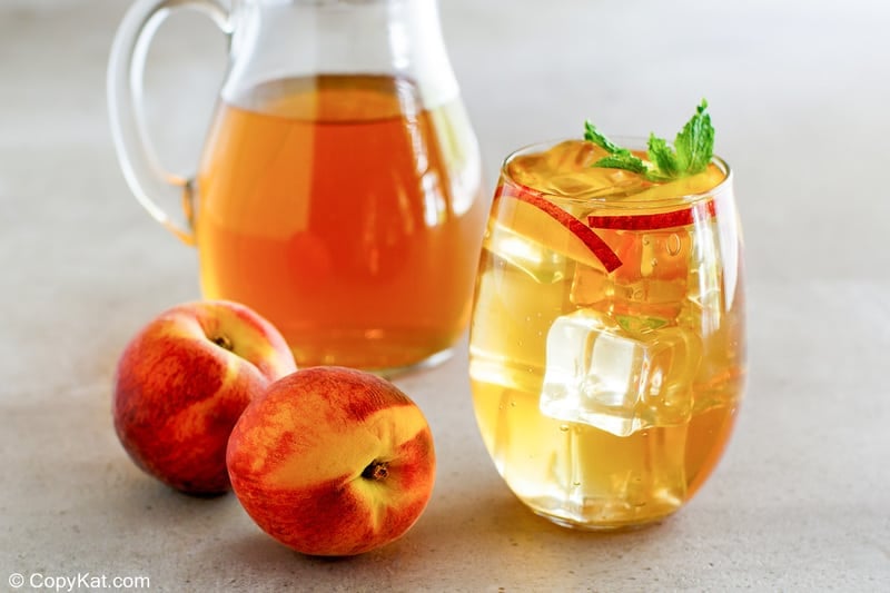 Refreshing Olive Garden Peach Iced Tea - CopyKat Recipes