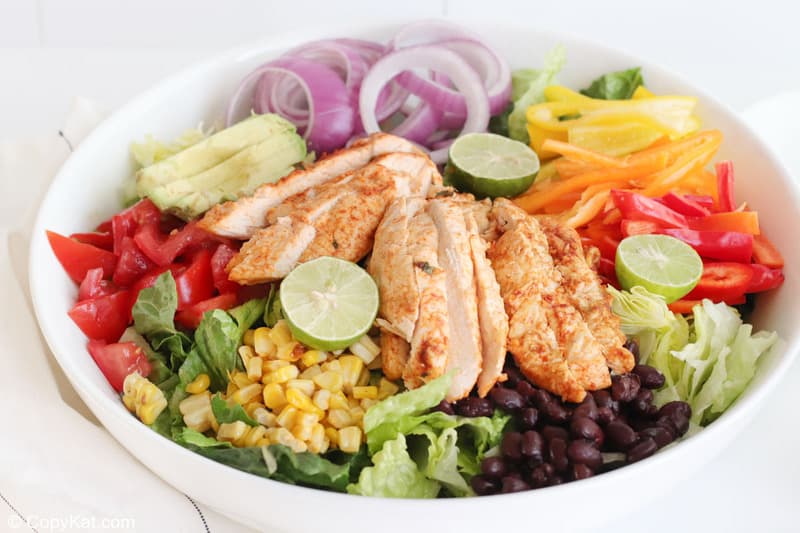 chicken fajita salad in a bowl