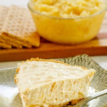 million dollar pie slice, bowl of crushed pineapple, and graham crackers