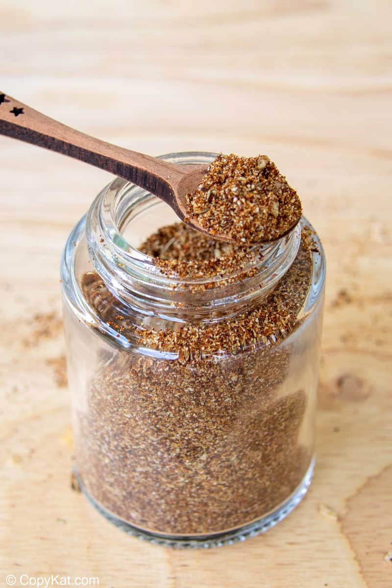 https://copykat.com/wp-content/uploads/2021/06/Homemade-Taco-Seasoning-Spice-Mix-Pin-5.jpg