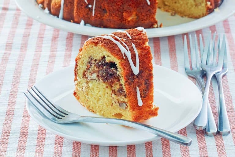 Easy Southern Sock It To Me Cake