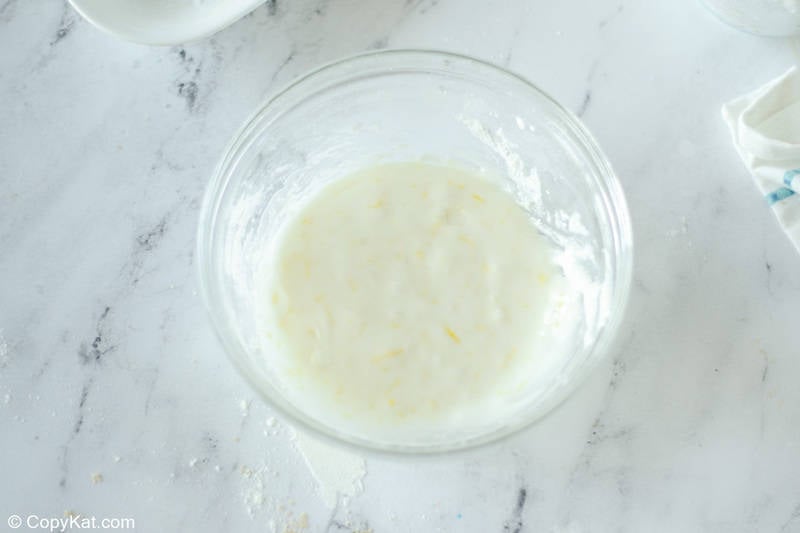 pineapple icing in a bowl