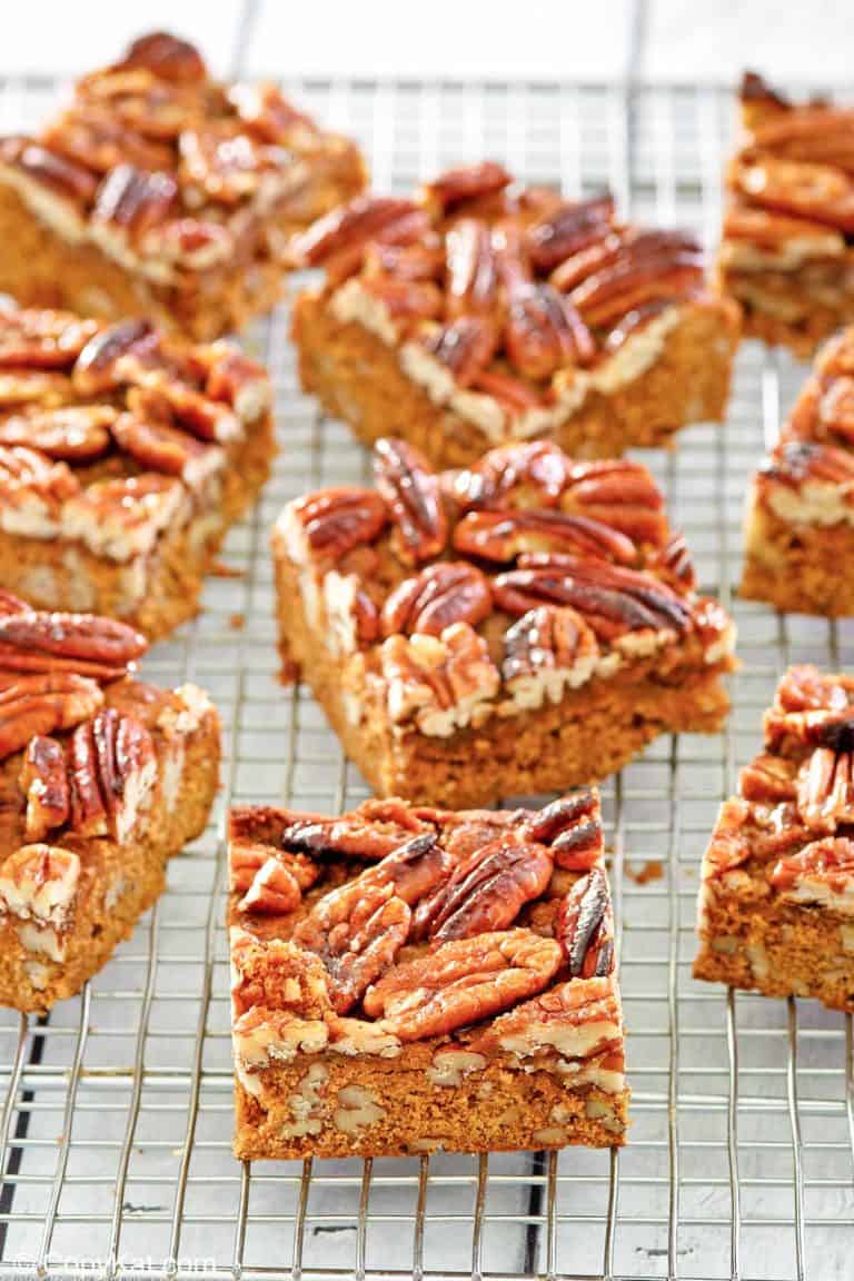 pecan pie brownies on a wire rack.