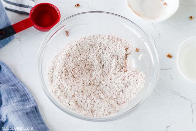 powdered sugar and cocoa powder mixed together in a bowl.