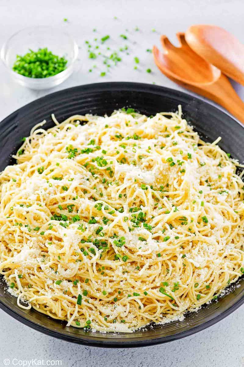 bowl of garlic butter pasta.