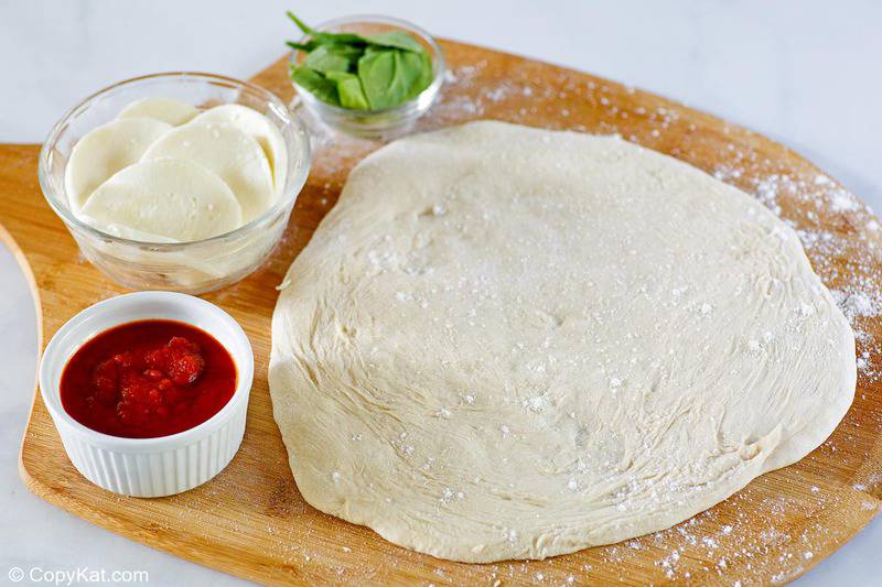 Easy Homemade Pizza Dough from Scratch - CopyKat Recipes