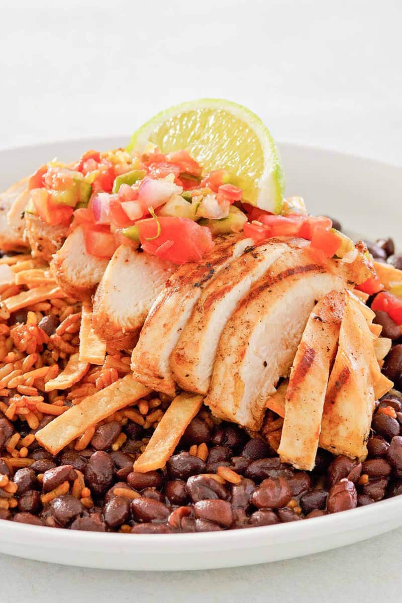 https://copykat.com/wp-content/uploads/2022/03/Chilis-Margarita-Grilled-Chicken-Pin-2.jpg