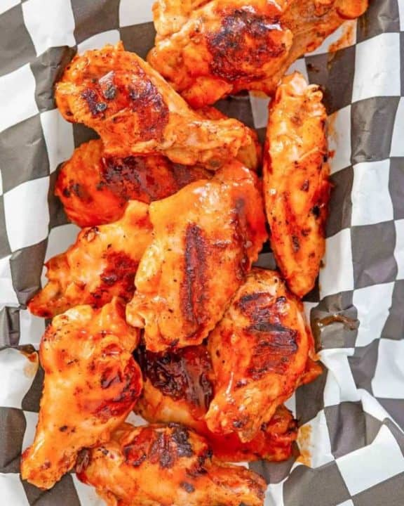 overhead view of grilled buffalo wings.