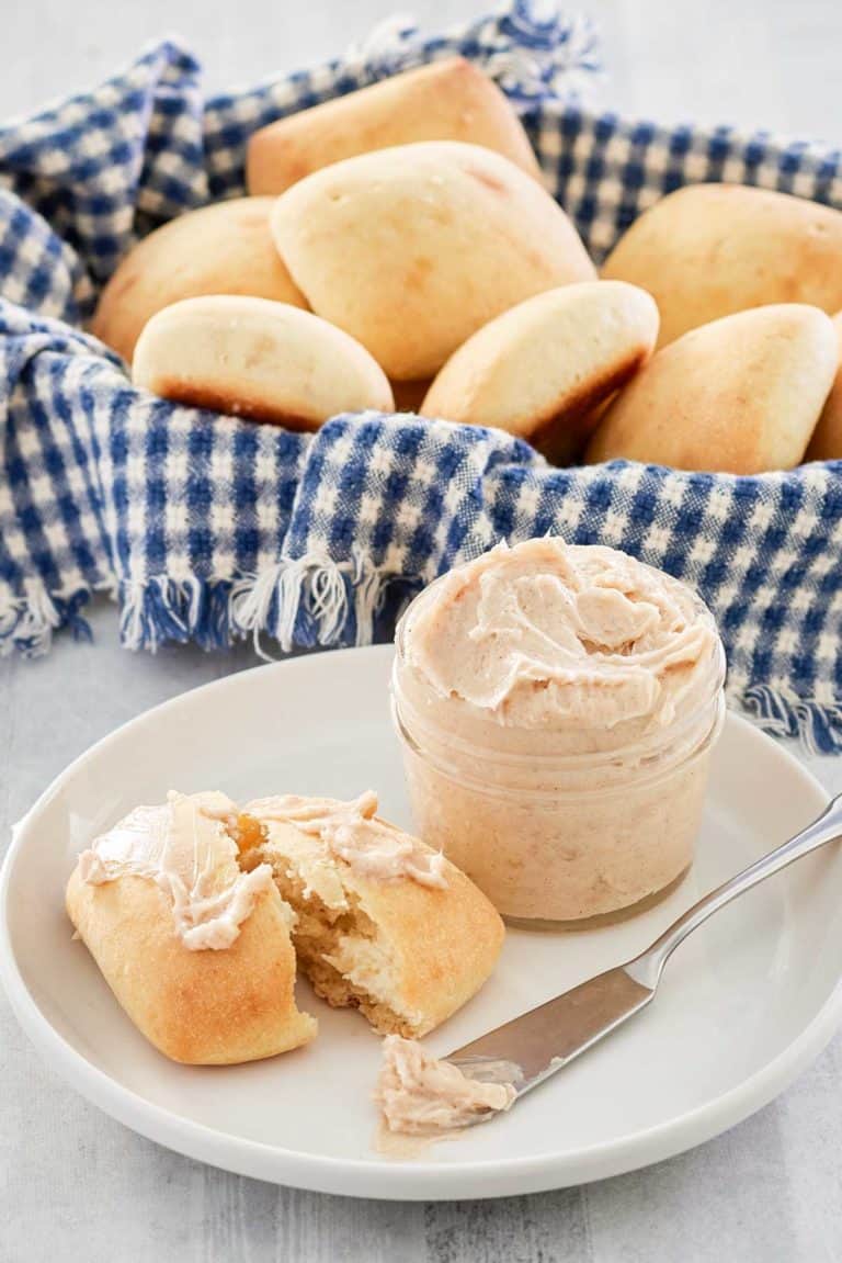 homemade Texas Roadhouse cinnamon honey butter and rolls.