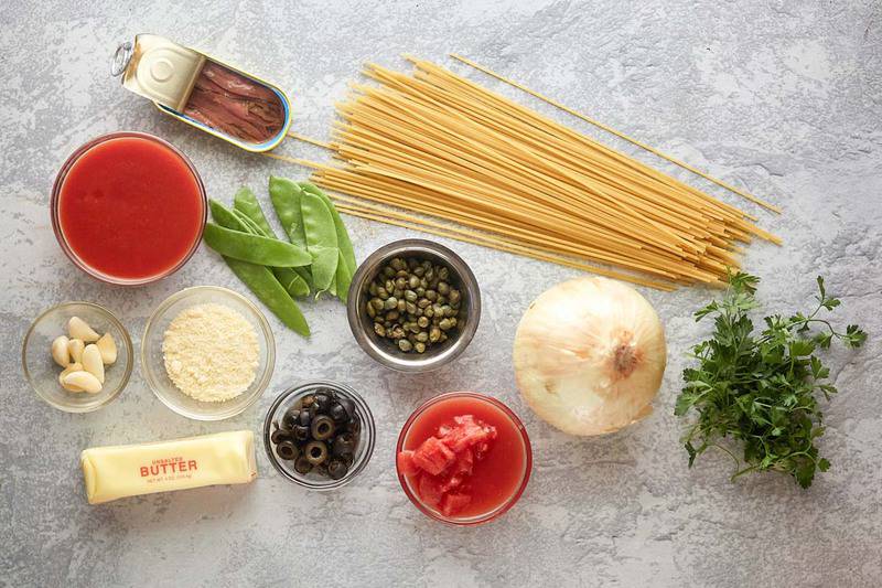 spaghetti alla puttanesca ingredients.