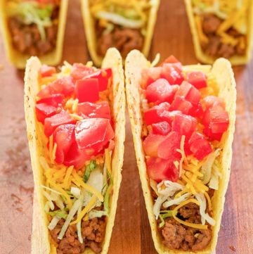 cinco tacos crujientes imitadores de Taco Bell.