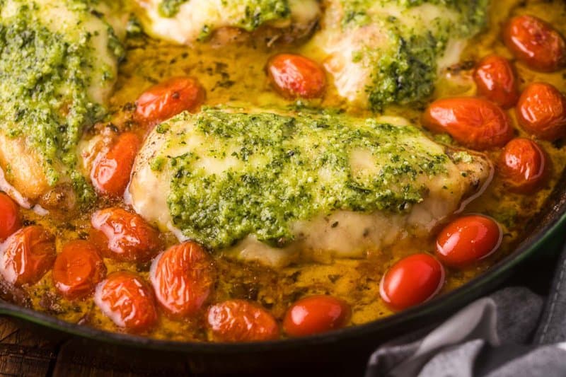 copycat Olive Garden Chicken Margherita in a skillet.