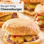 quattro cheeseburger fatti in casa Burger King.