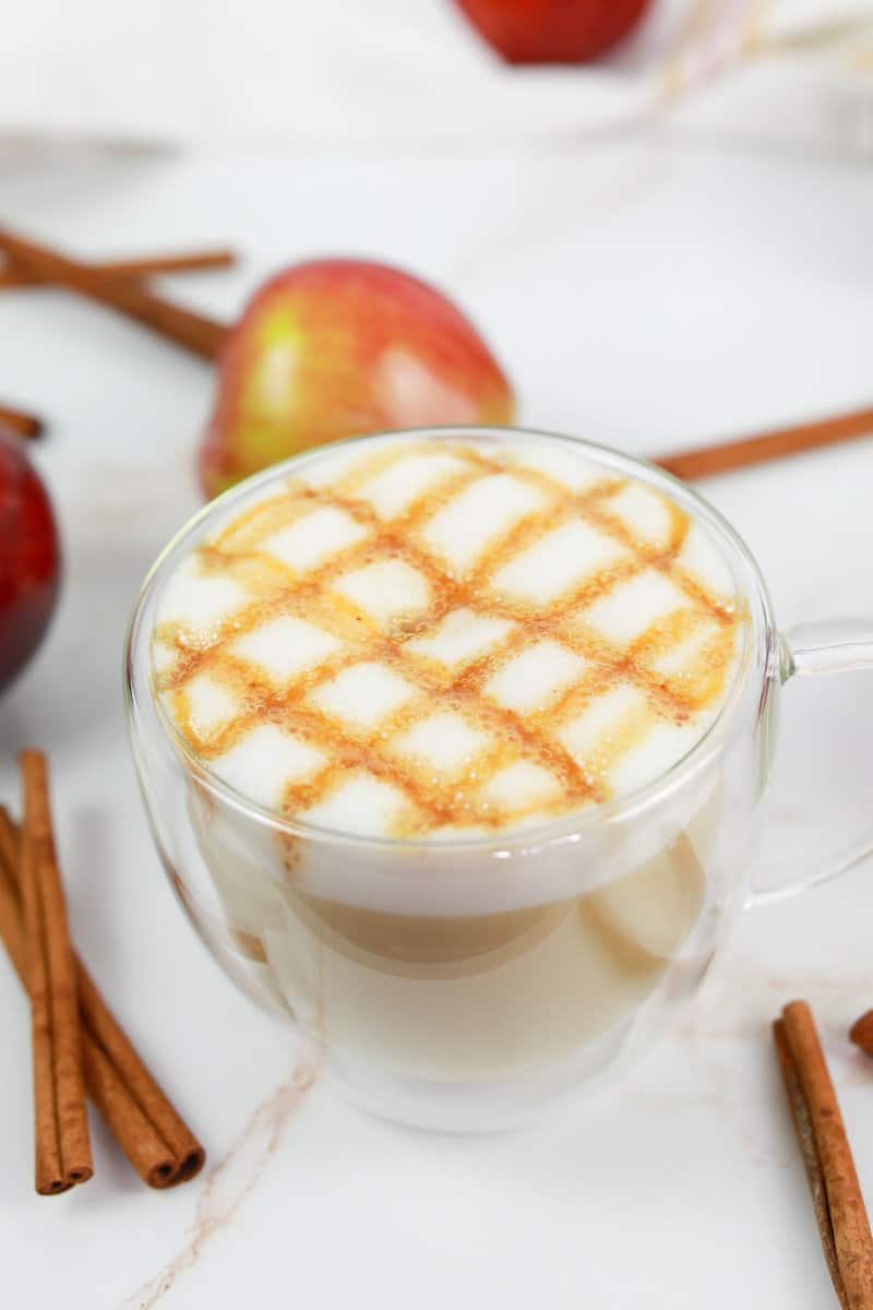 https://copykat.com/wp-content/uploads/2022/10/Starbucks-Apple-Crisp-Oatmilk-Macchiato-Pin-2.jpg