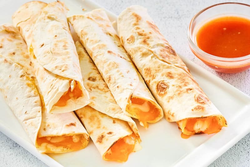 Taco Bell Cheesy Roll Up - CopyKat Recipes - Sun Showbiz