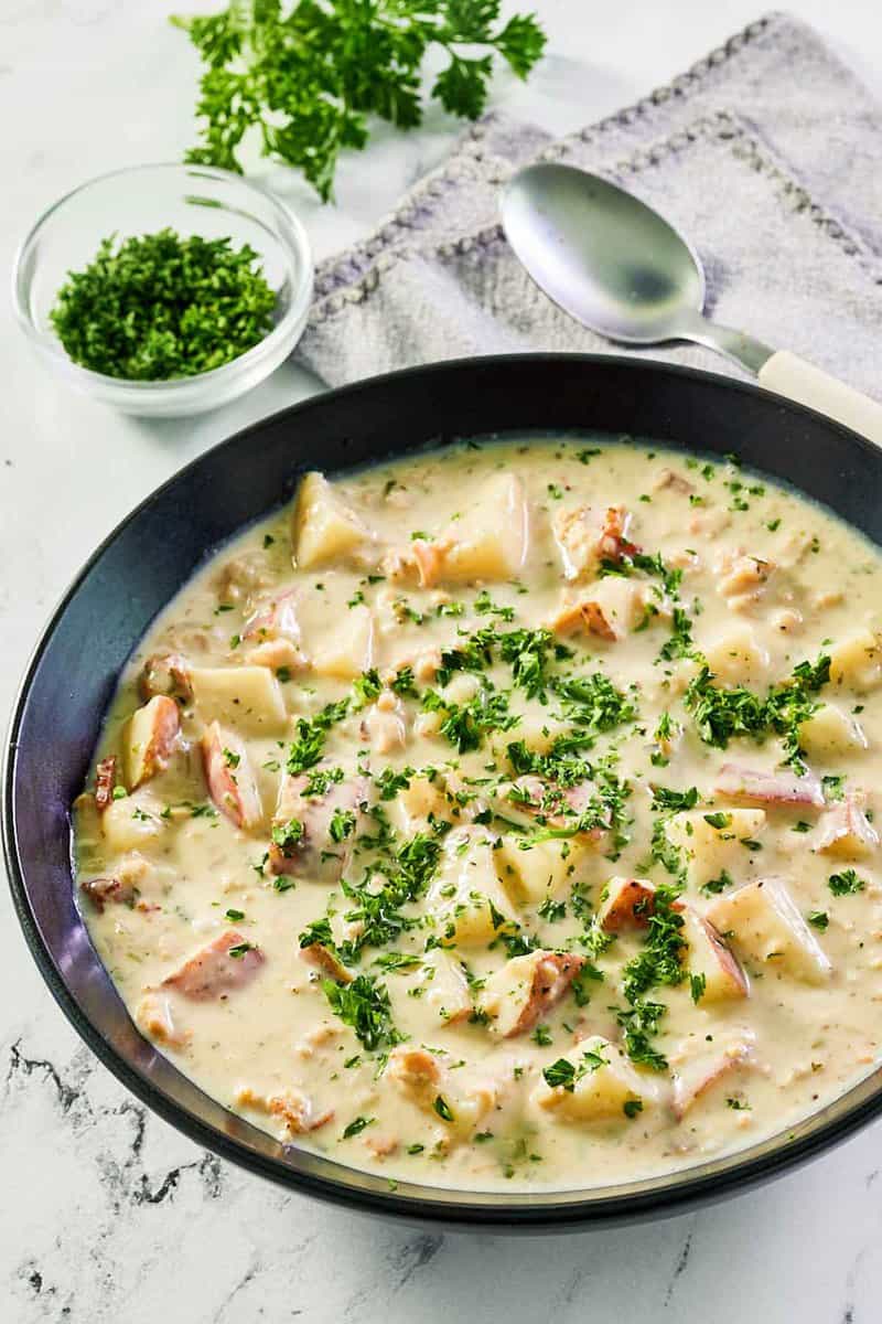 How to Make Easy New England Clam Chowder