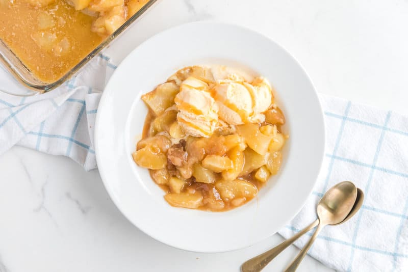 Copycat Olive Garden apple carmelina and spoons.